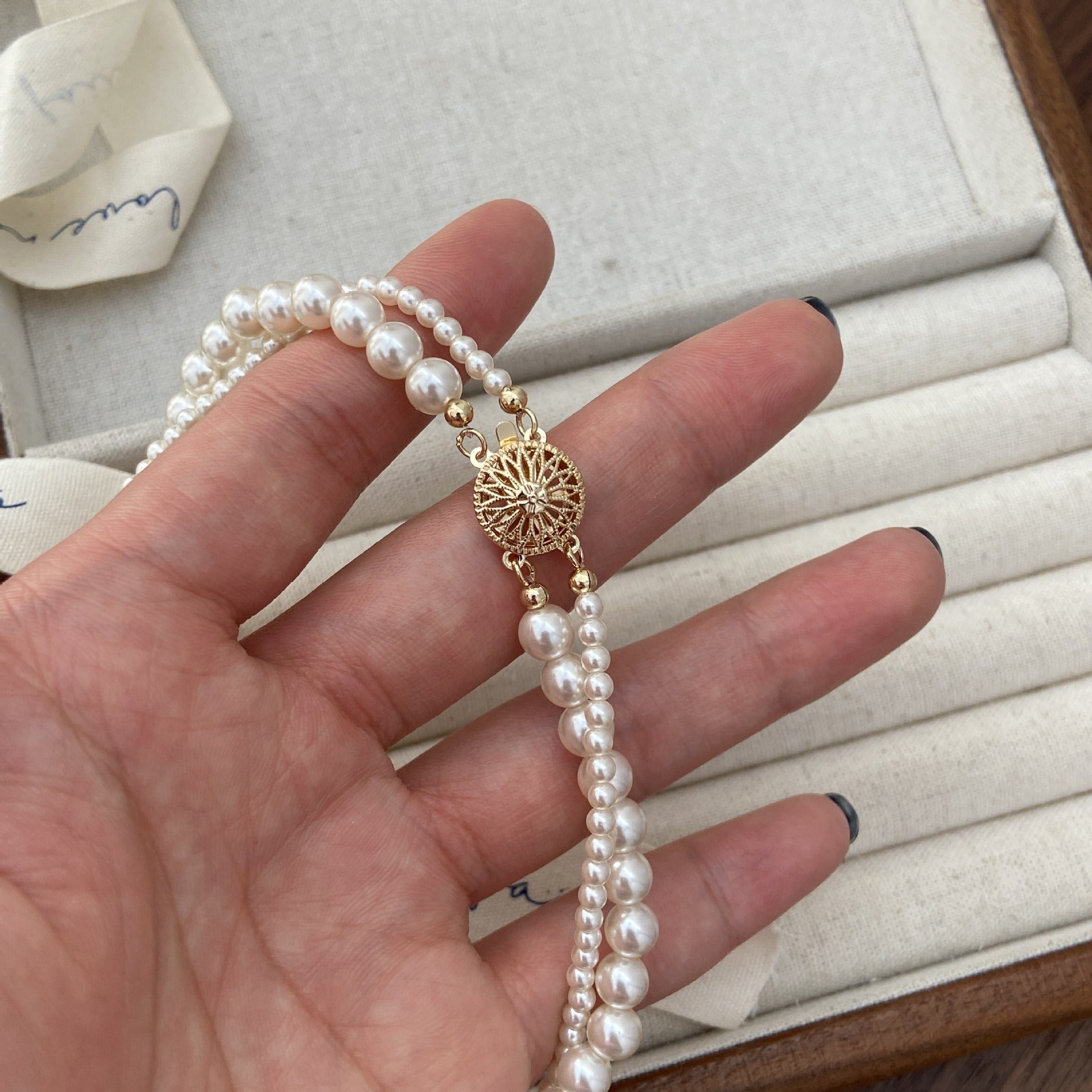 二層パールネックレス　Double Wrap Pearl Necklace